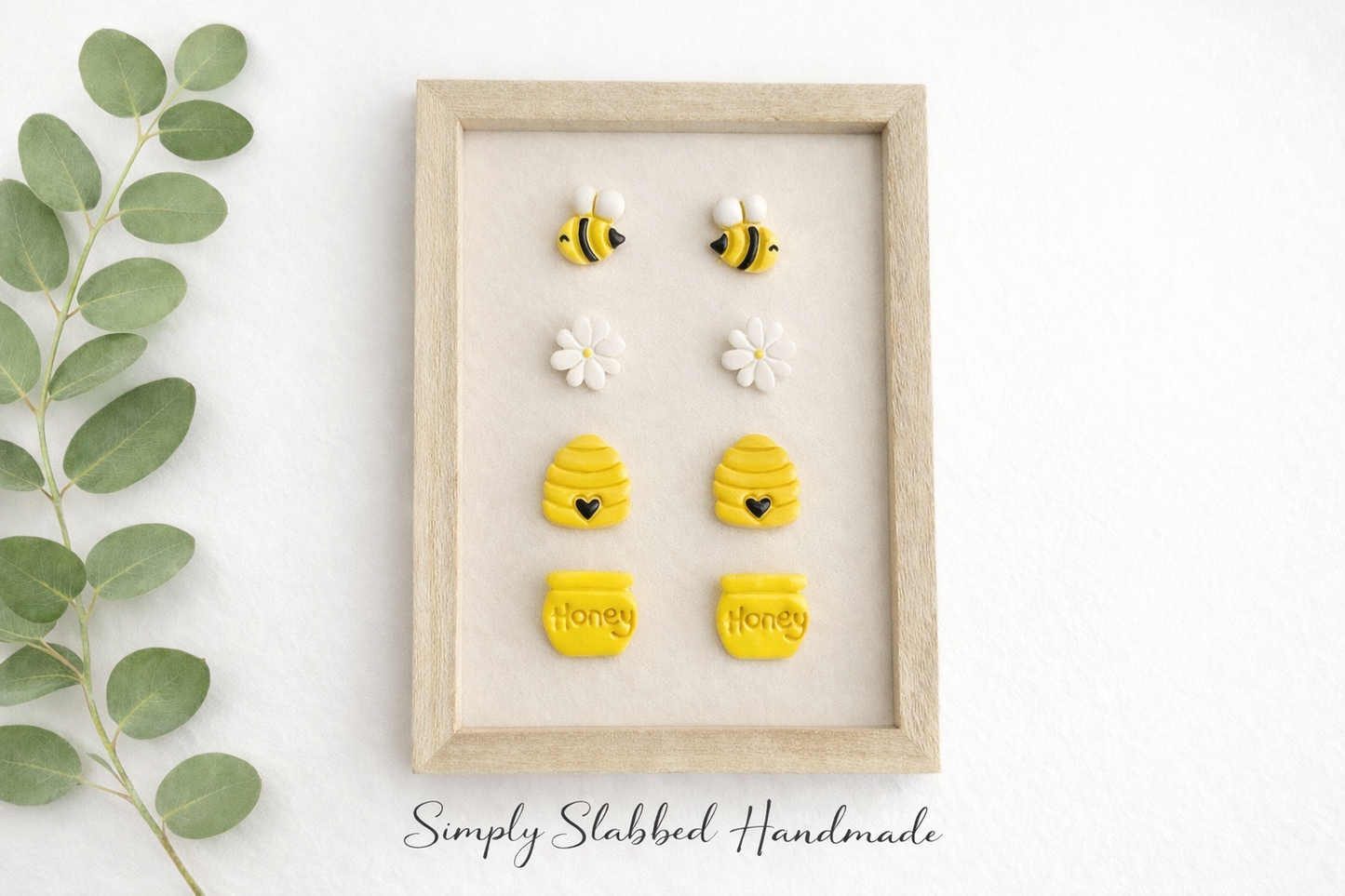 Sweet Honey Bee Stud Set