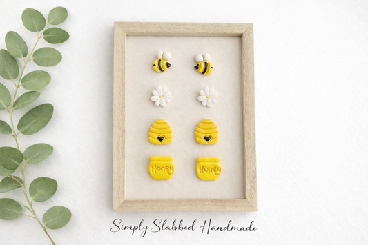 Sweet Honey Bee Stud Set